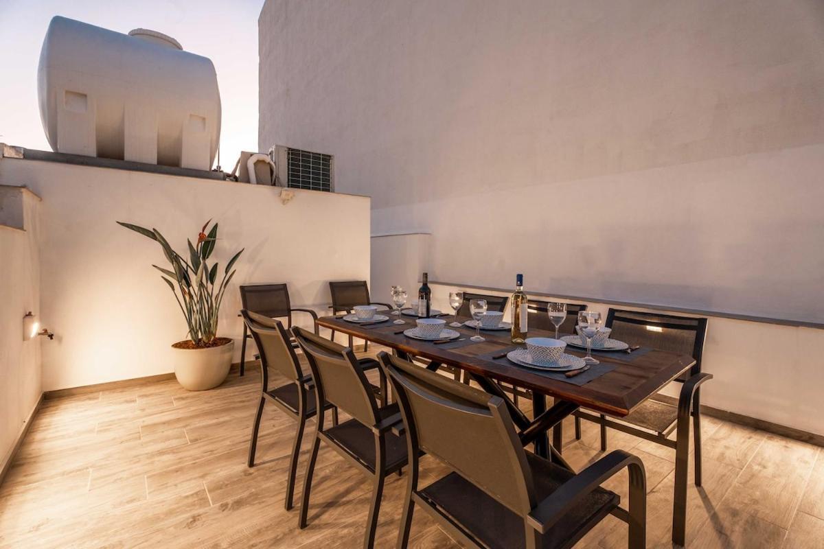 Townhouse With Jacuzzi And Bbq, Near Balluta Bay * Sliema