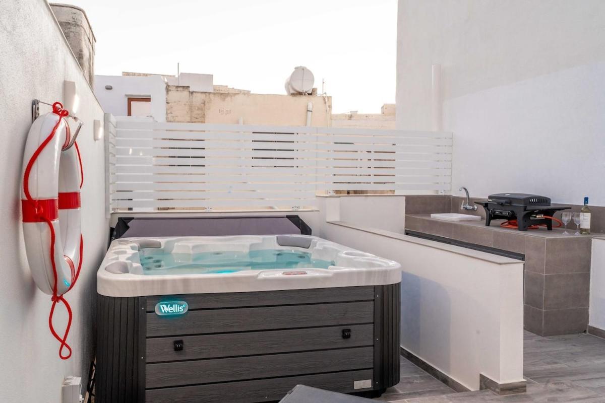 Holiday home Townhouse With Jacuzzi And Bbq, Near Balluta Bay