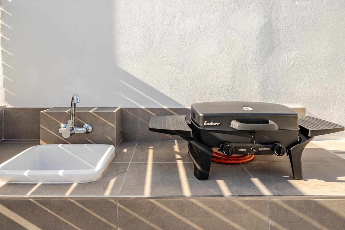 Townhouse With Jacuzzi And Bbq, Near Balluta Bay Sliema