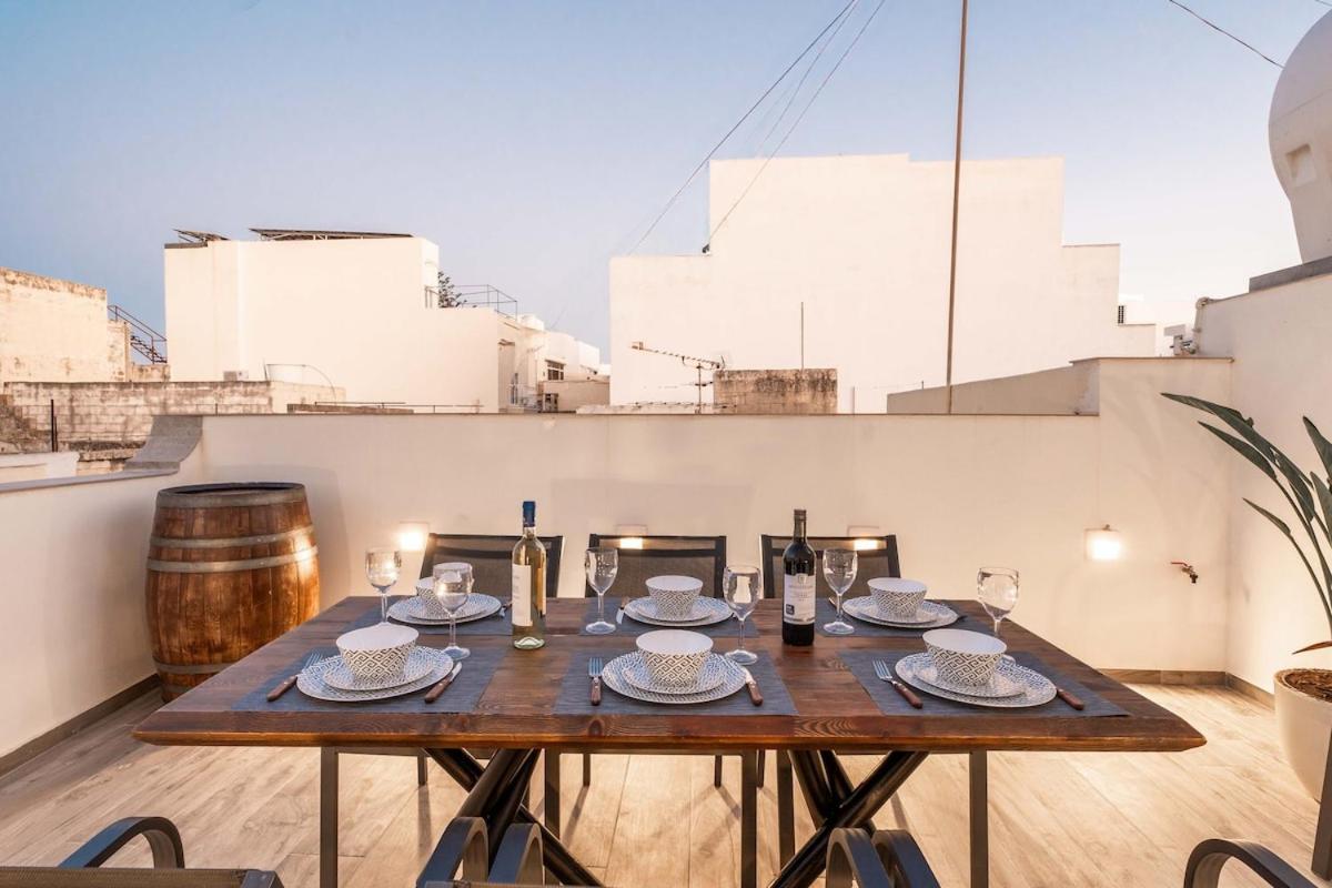 Townhouse With Jacuzzi And Bbq, Near Balluta Bay