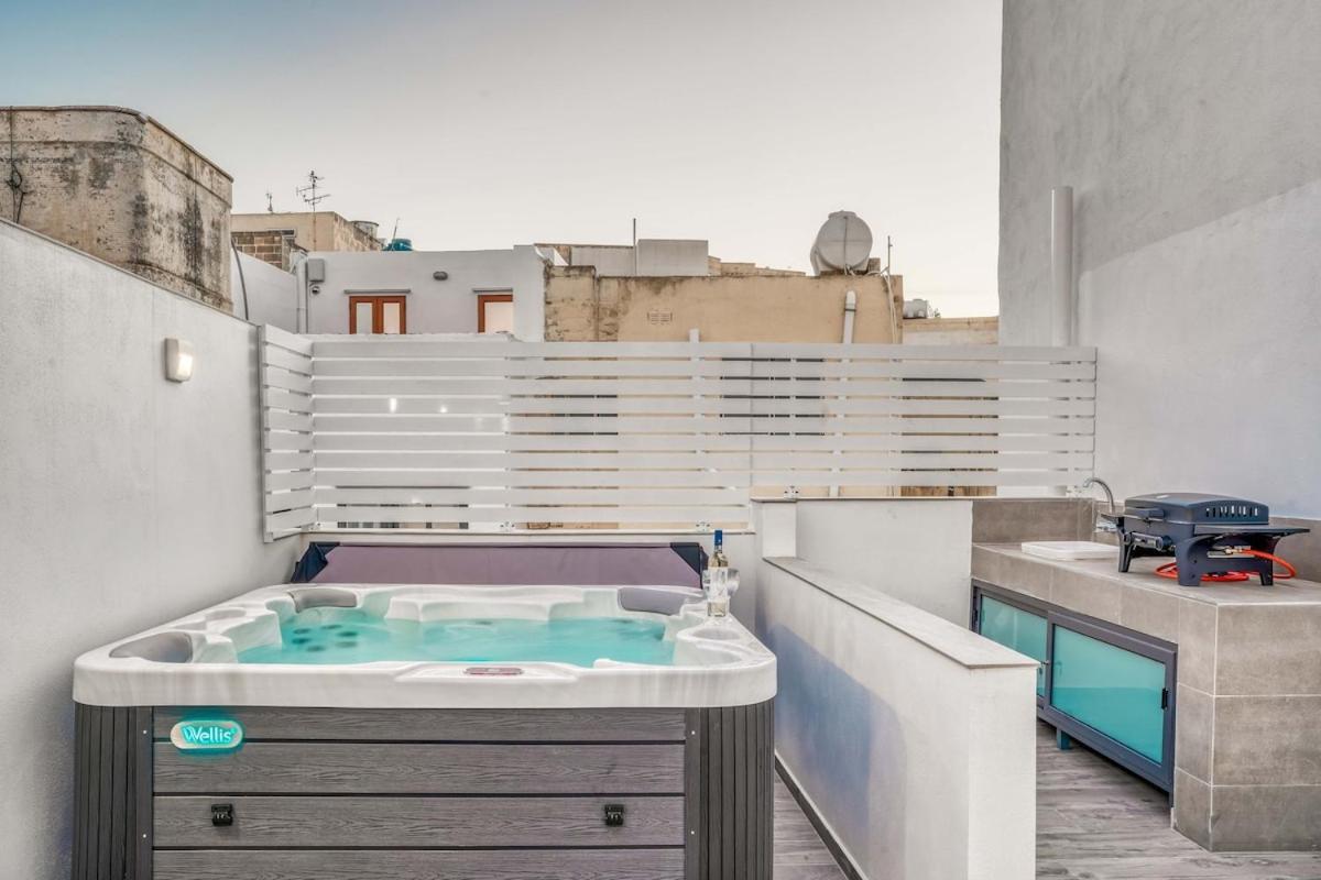 Holiday home Townhouse With Jacuzzi And Bbq, Near Balluta Bay