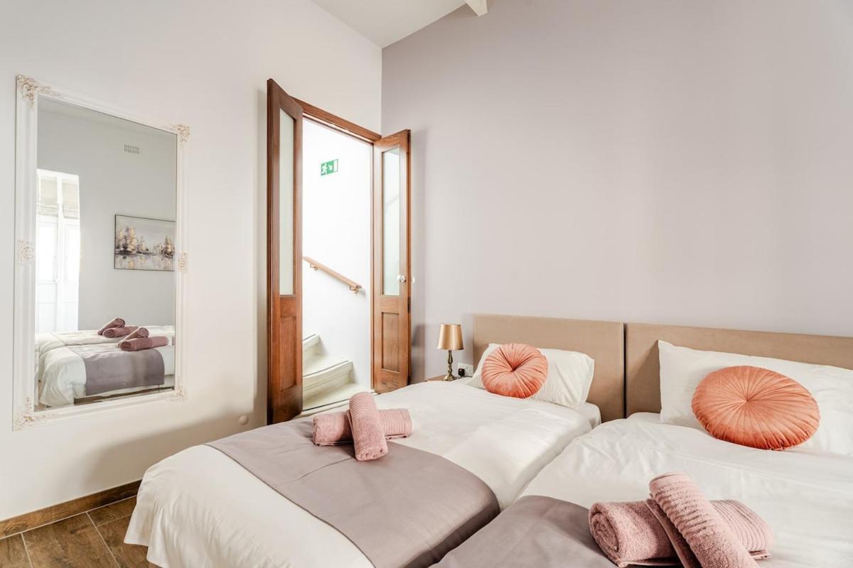 Holiday home Townhouse With Jacuzzi And Bbq, Near Balluta Bay Sliema